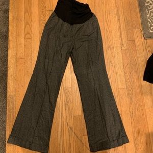 Pea in the Pod slacks, size large.